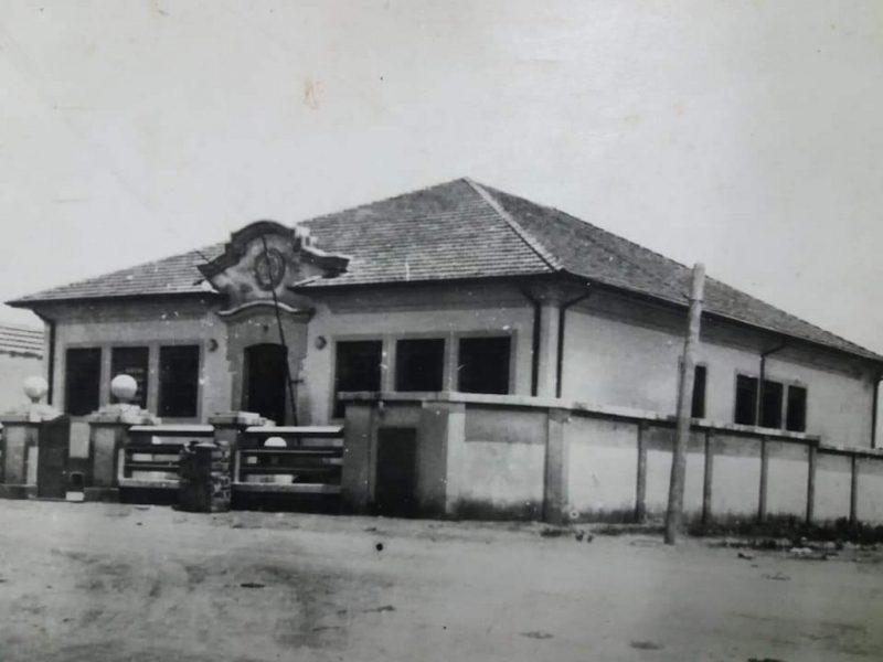 Imagem do Escola Capistrano de Abreu - Arquivo Histórico Municipal / PMG