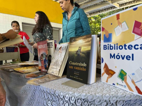 Terminal Pimentas recebe Feira de Livros (Foto-Diego Fróis / PMG)